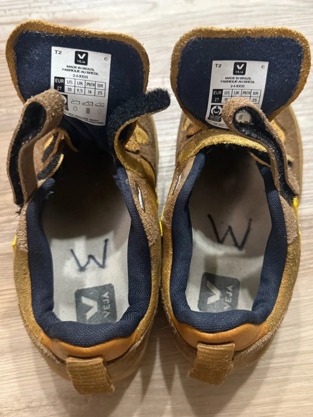 Veja Kids Small V-10 sneakers in the Multico Camel suede