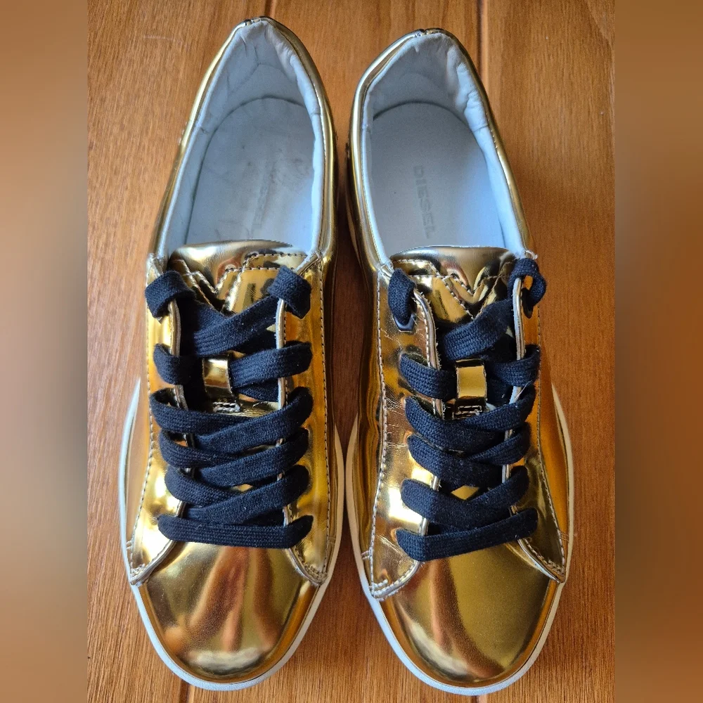 Diesel Metallic Gold‎ Sneakers - Womens Size 6.5