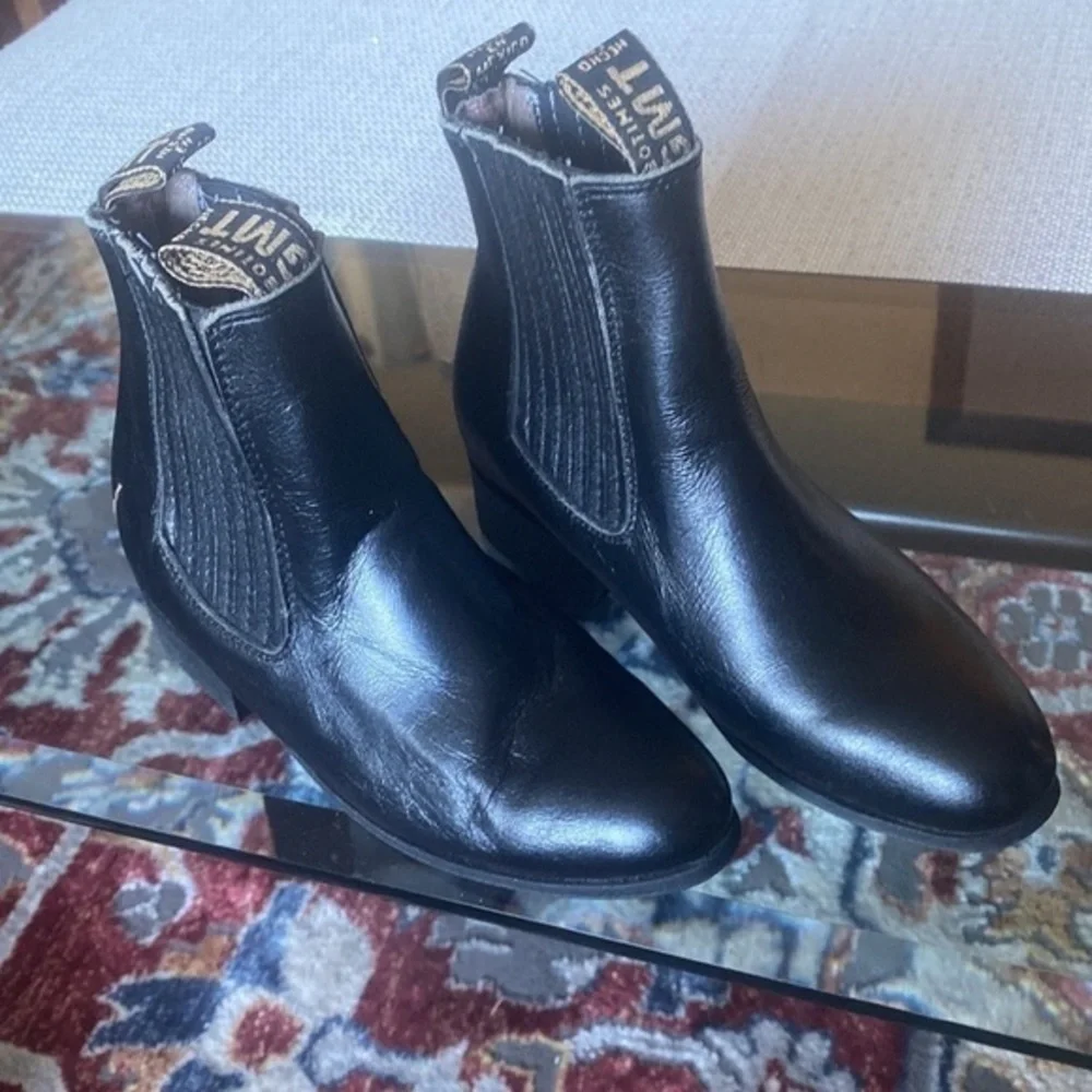 GMT unisex boots
