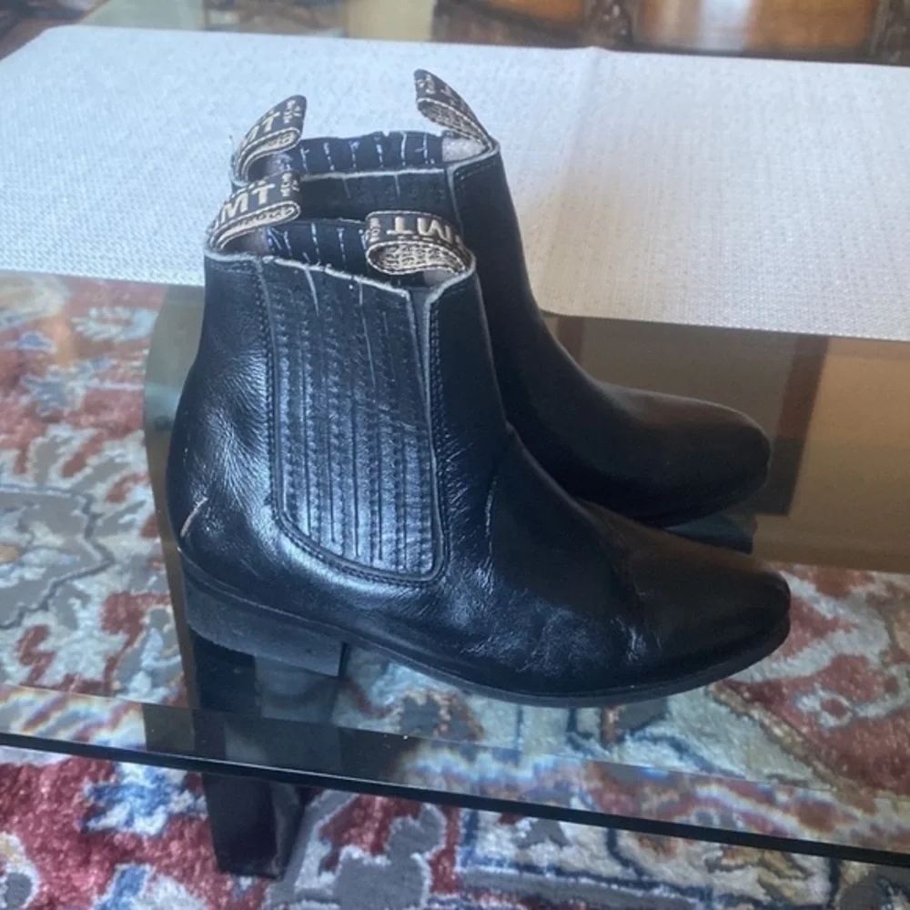 GMT unisex boots
