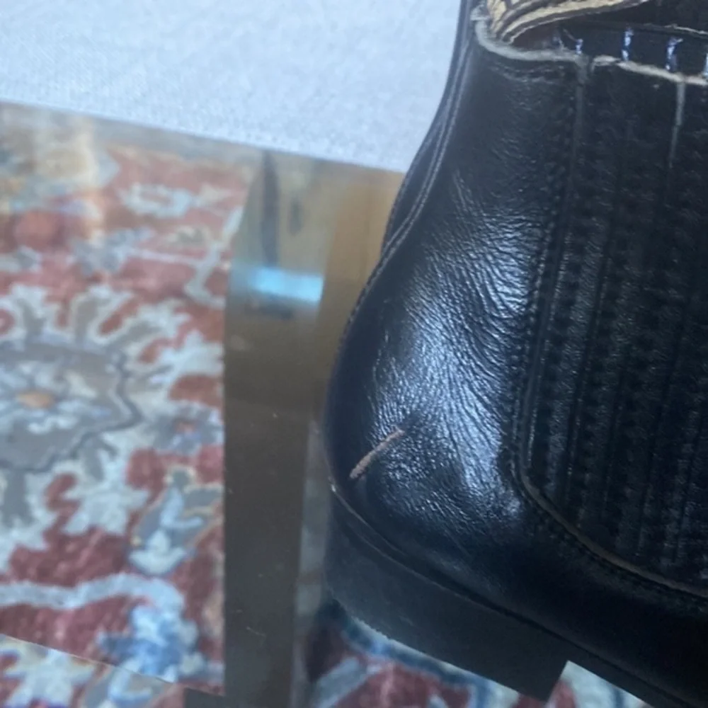 GMT unisex boots