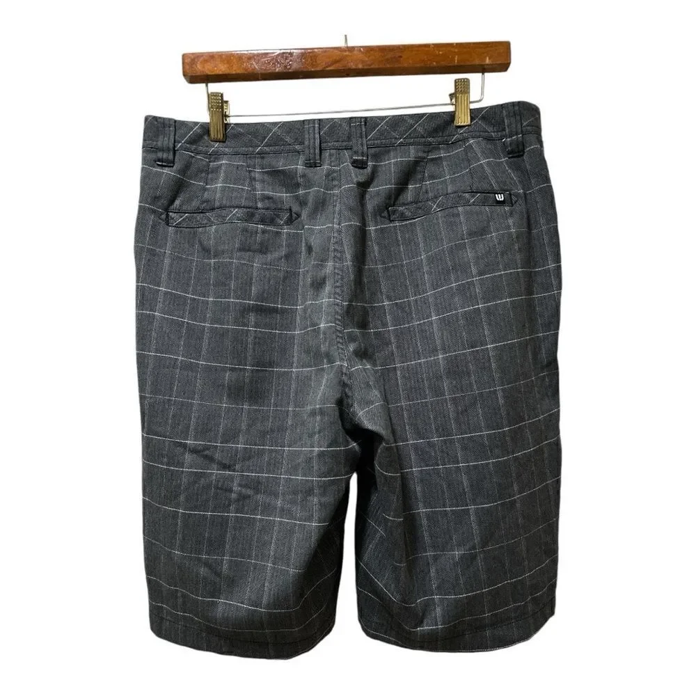 Travis Mathew free 10 inseam