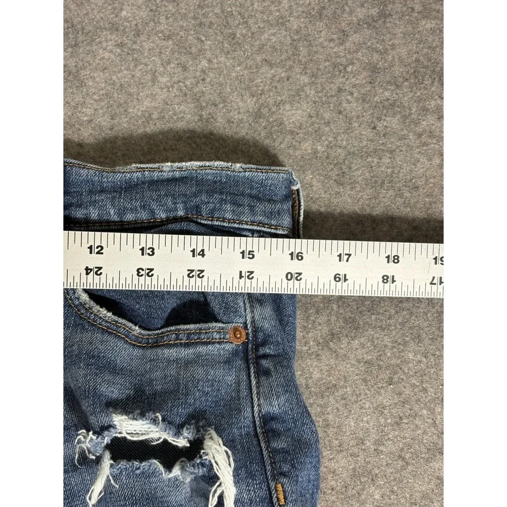 Old Navy Boyfriend Mid-Rise Distressed Jeans Medium‎ Wash Women Size 2 1166