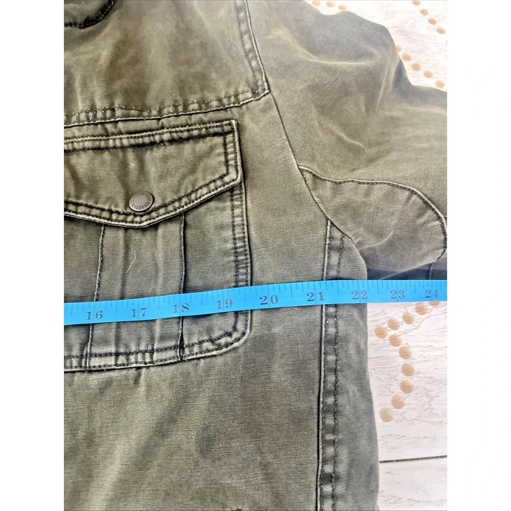Levis measurements approximate