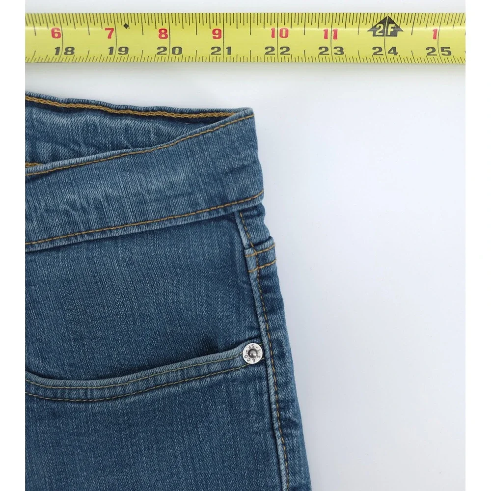 Levis thigh jeans