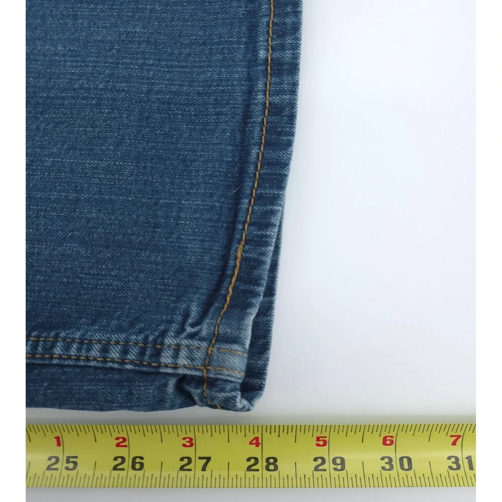 Levis fly 28