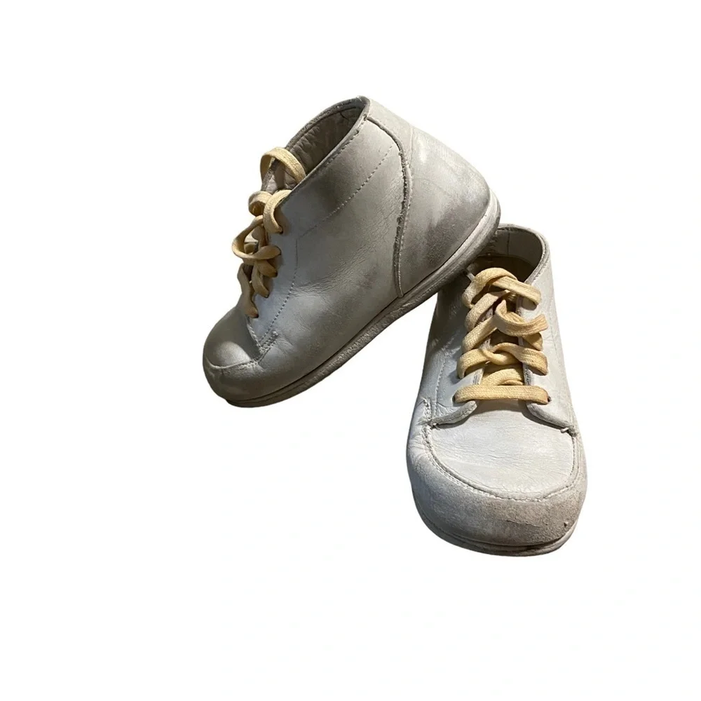 edwards vintage white