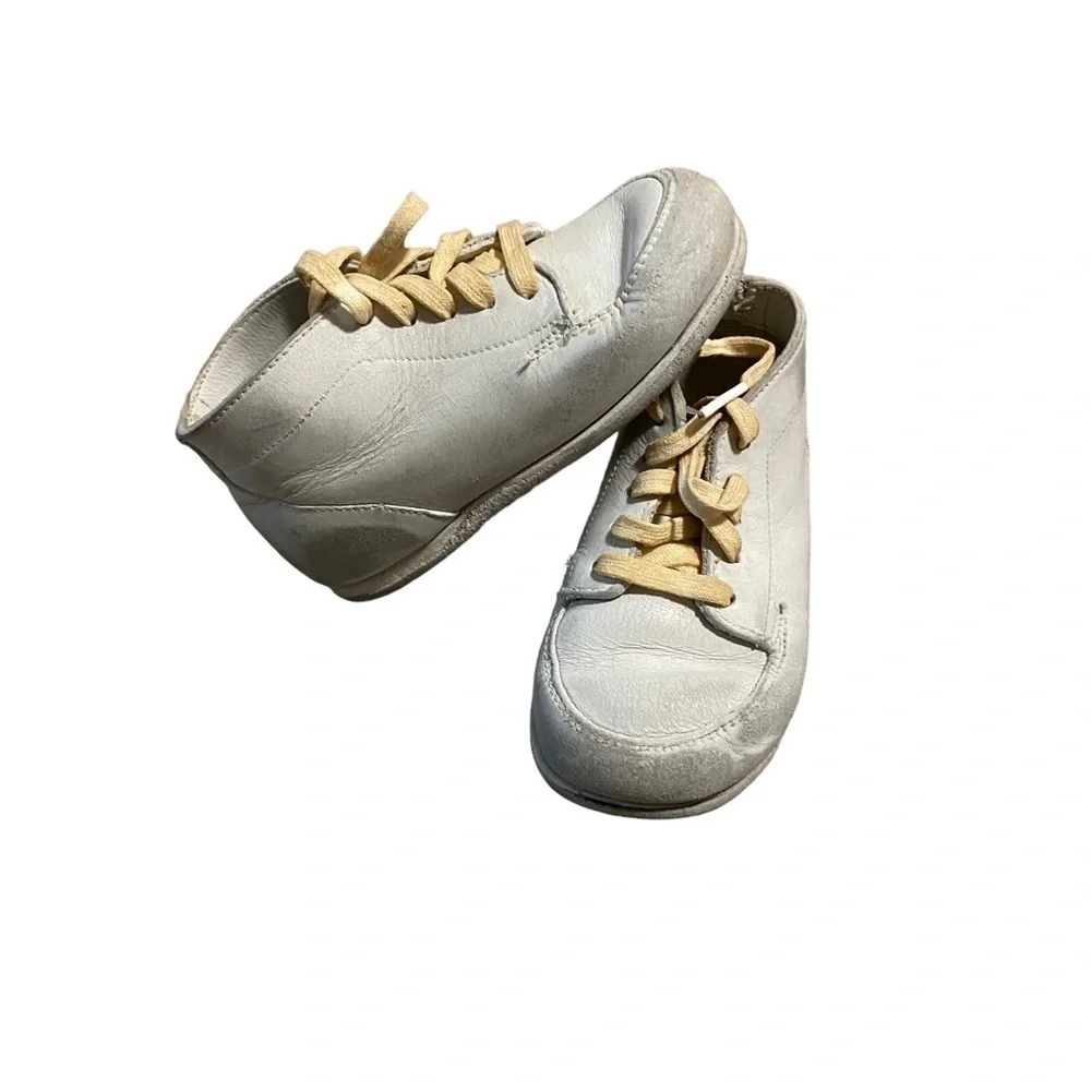 edwards vintage white