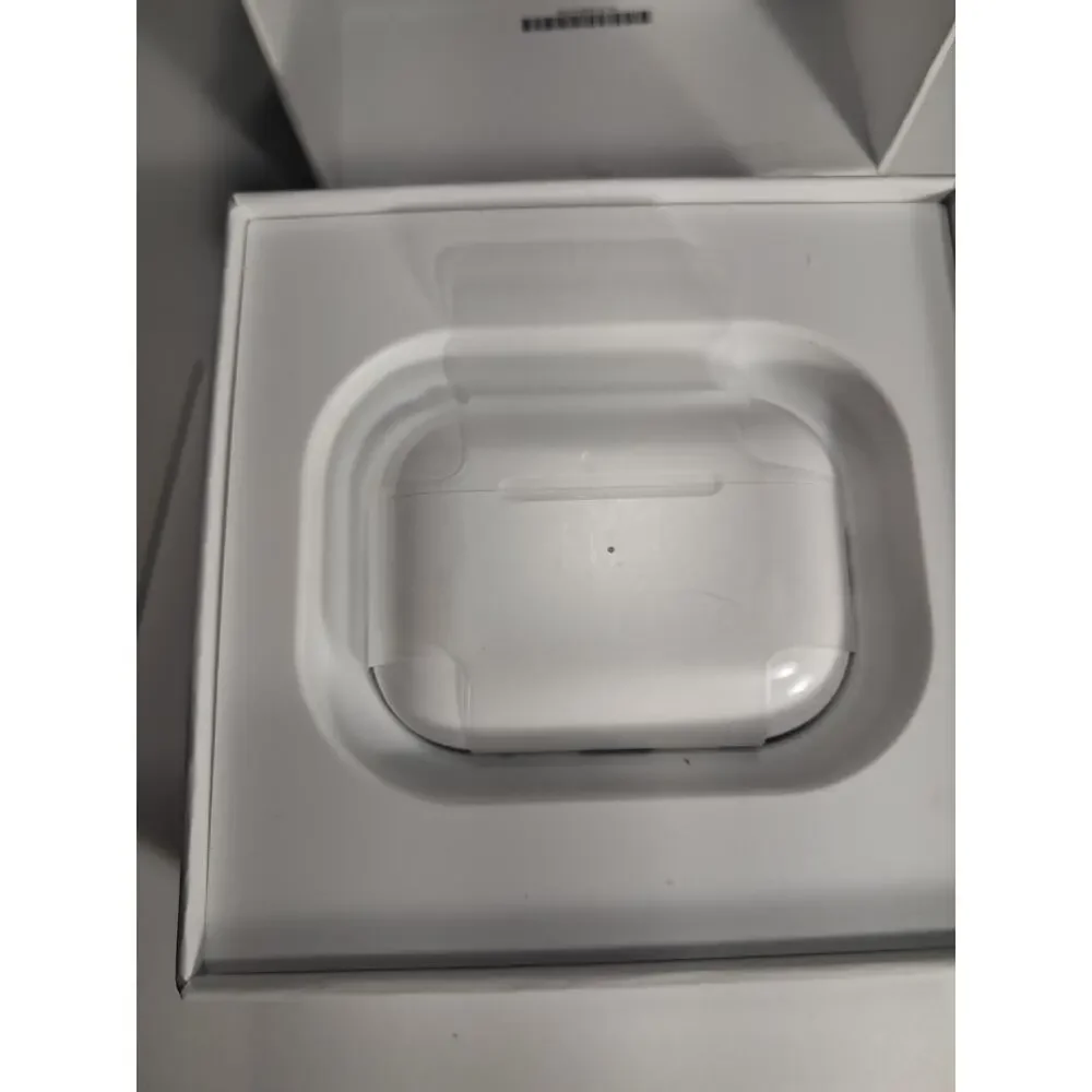 Apple AirPods Pro 2nd Generation with MagSafe Wireless Charging Case NEW