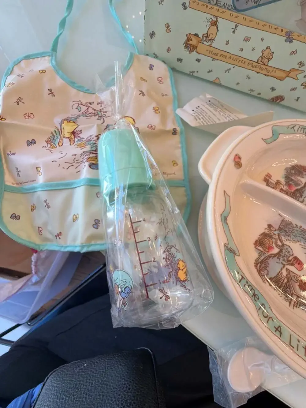 NEW Vintage Classic Winnie the Pooh Infant Feeding Set Selandia 4pc bottle plate