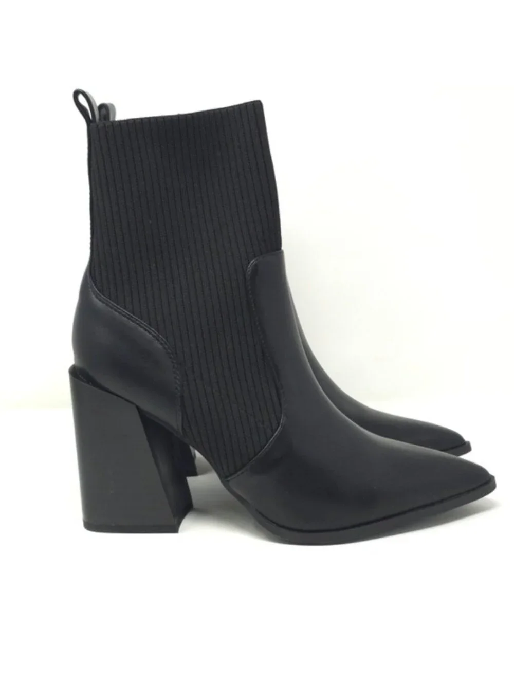 Wild Pair Trinityy Black Knit Pointed Toe Pull-On Booties 9.5M
