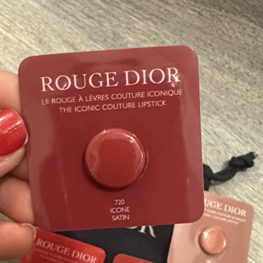 Dior elegant lipstick