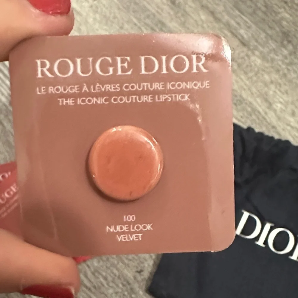Dior elegant lipstick