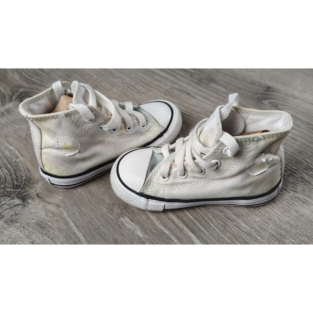 Baby Converse High Tops Multicolor Tiny‎ 7 PREOWNED Distressed Logo 761264C