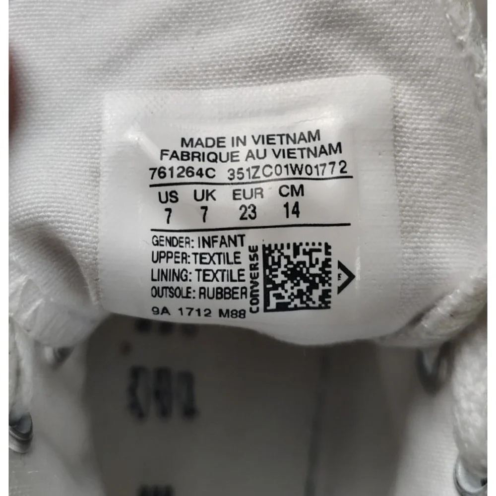 Converse logo chipping