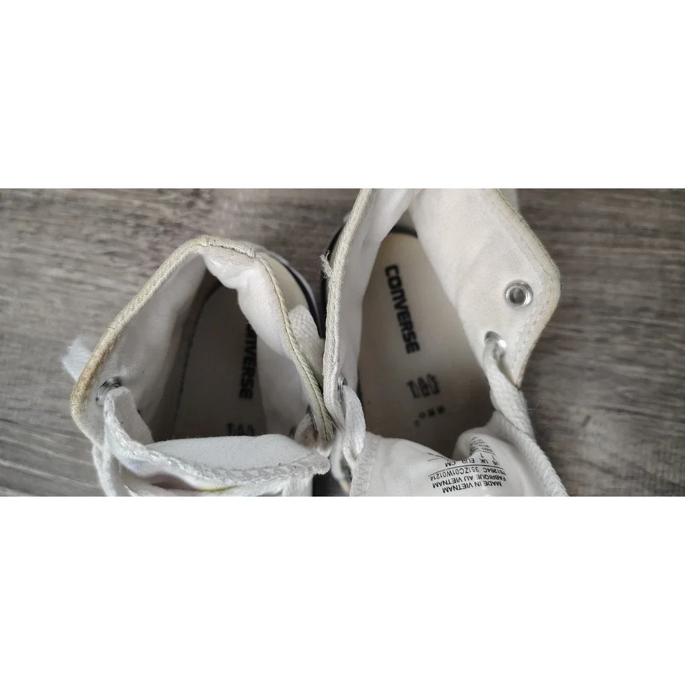 Converse logo chipping