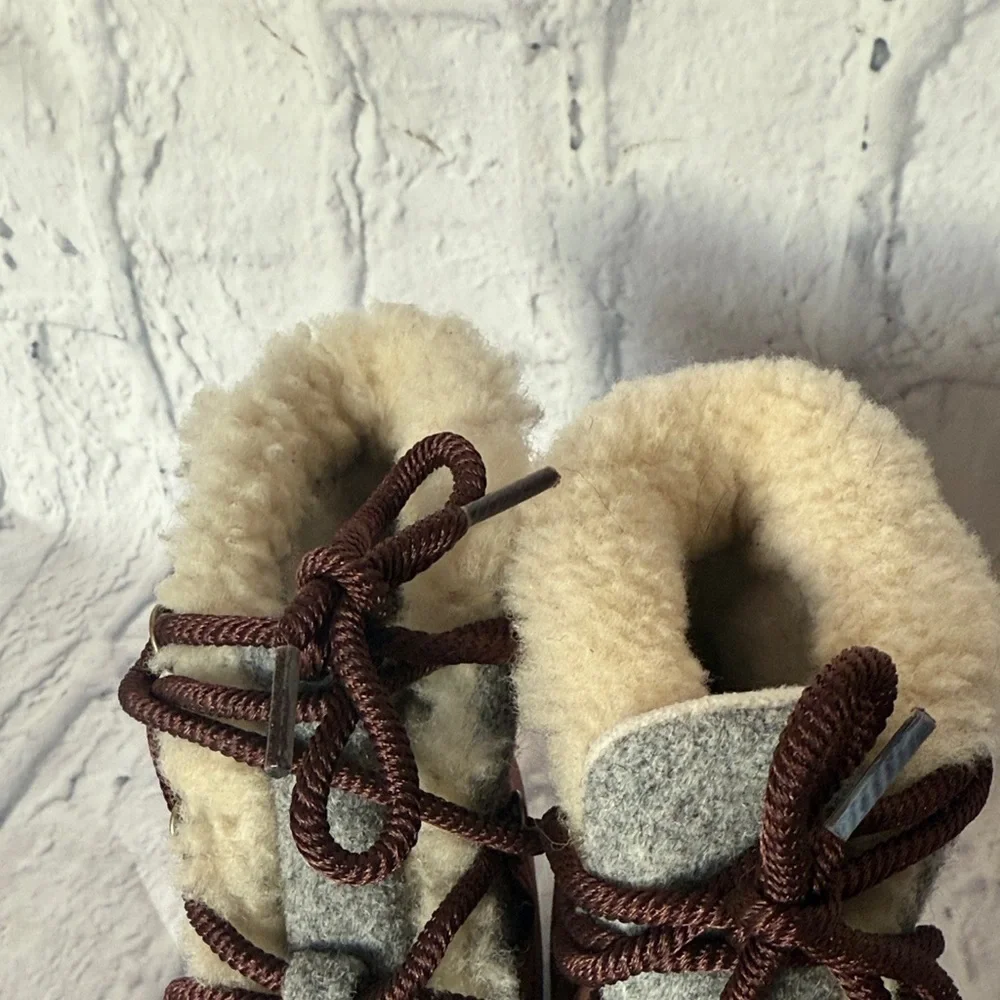Sorel boots brown