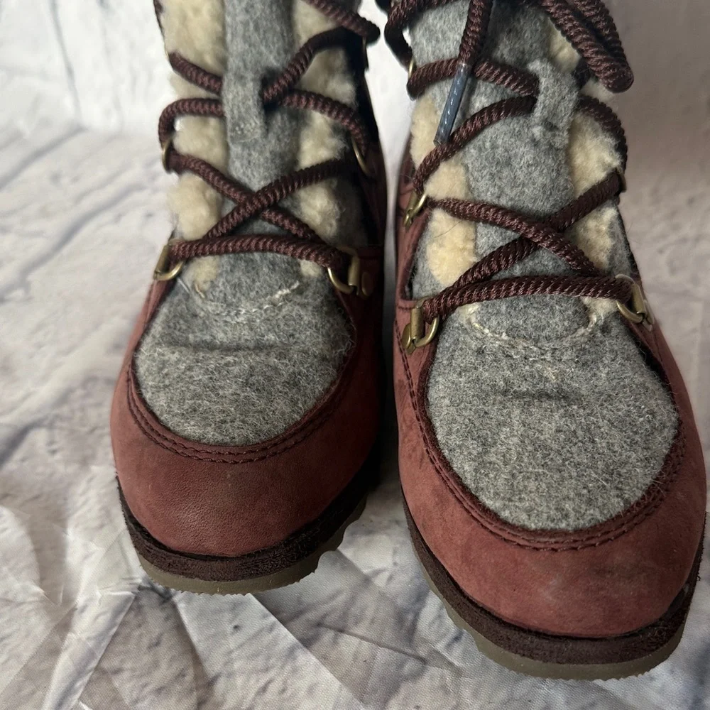 Sorel boots brown