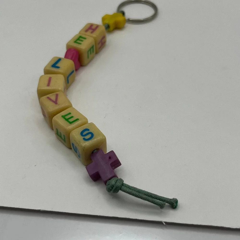 Vintage‎ He Lives Christian Keychain Religious Faith Beaded Charm Cross Pendant
