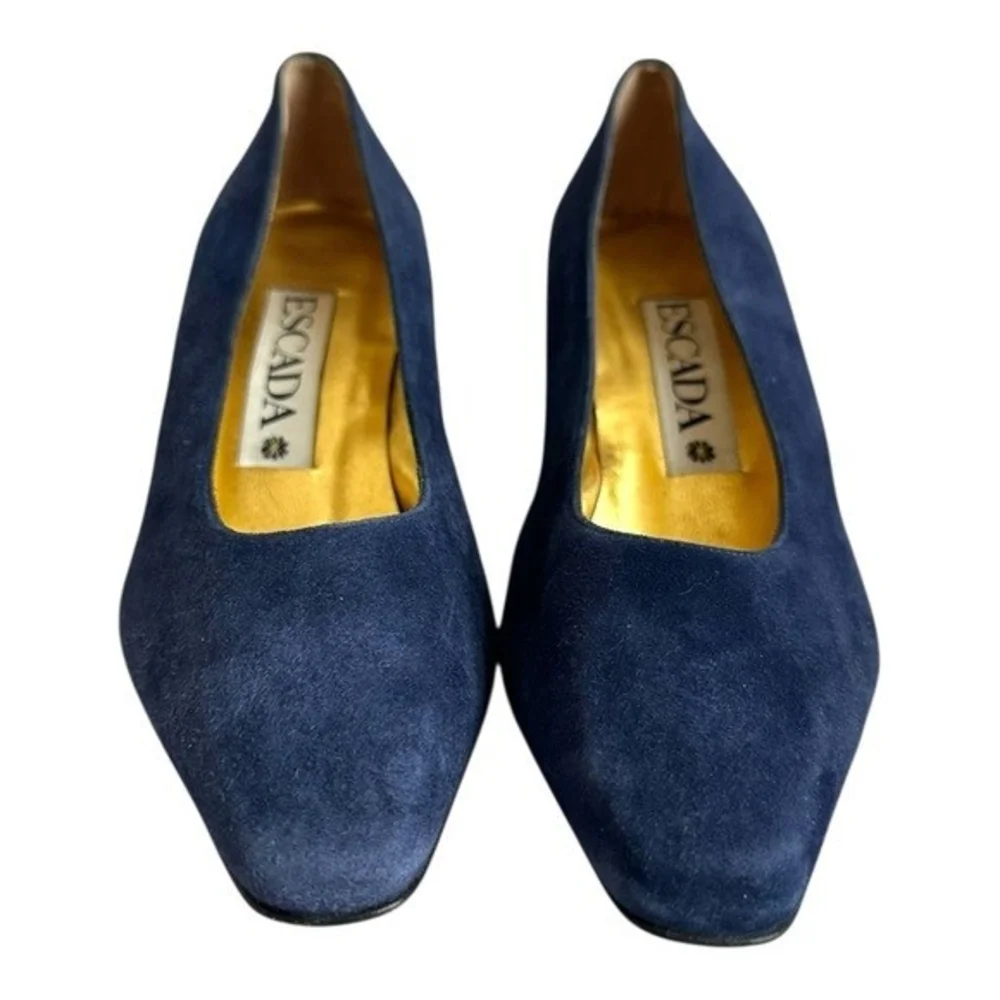 ESCADA showcasing 3”