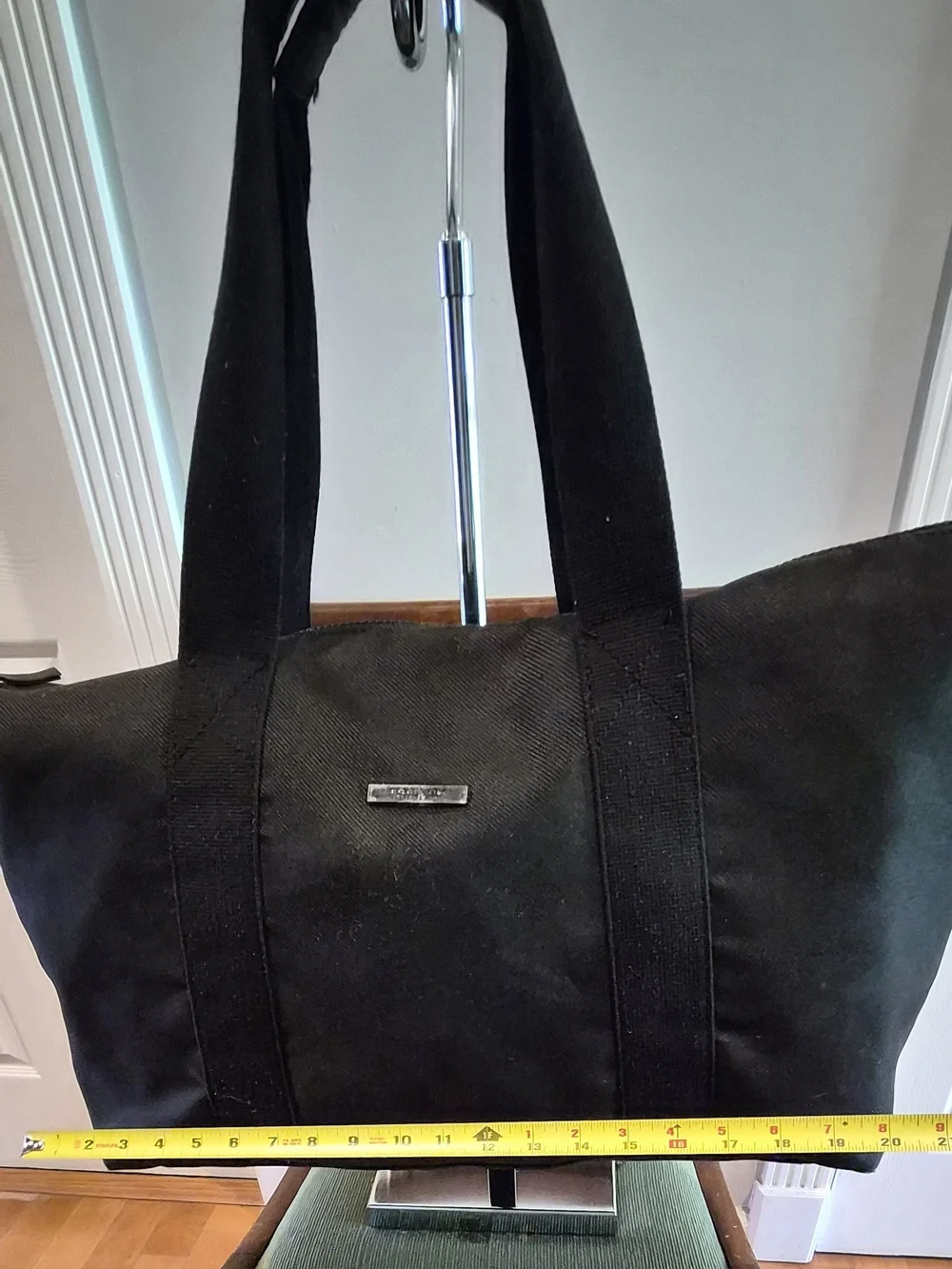 Burberry classic black