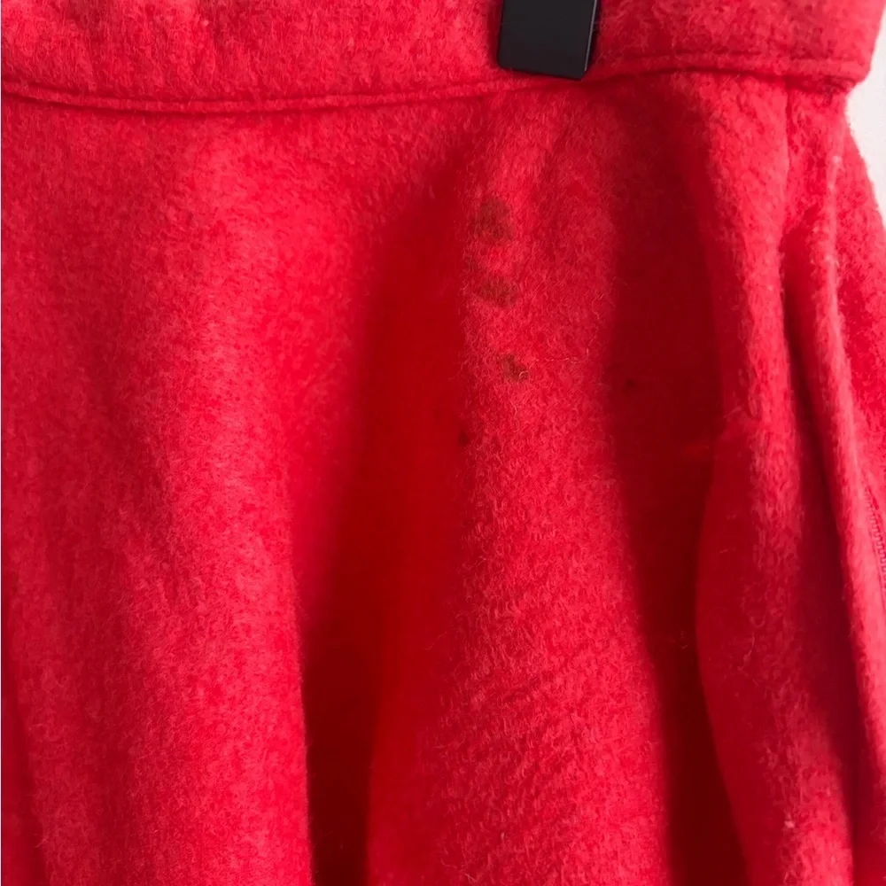 Vintage handmade poodle skirt. Made in the 80’s. Side zip, circle skirt. Child