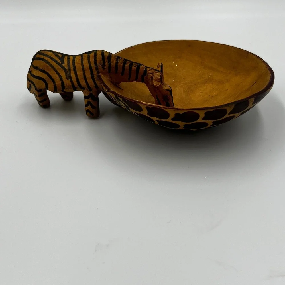 Hand Carved Wooden African Animal Bowls Giraffe Zebra Decorative Dish Set 2pc‎