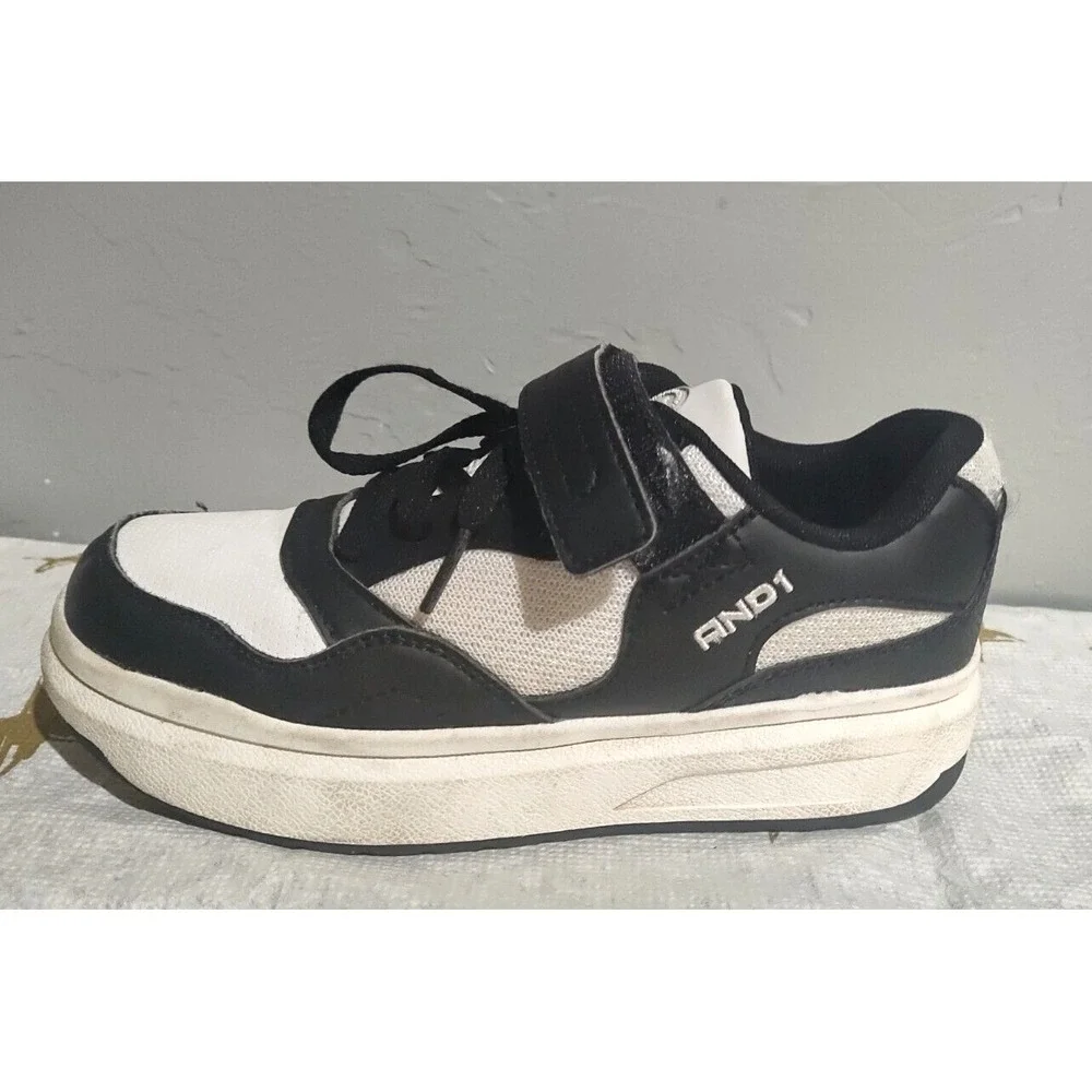 AND1 Girls Black & White‎ Low Platform Court Sneaker US Size 3
