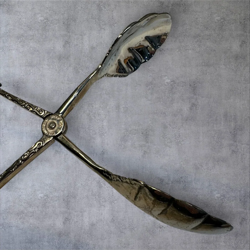 International Silver Co. feature dining function