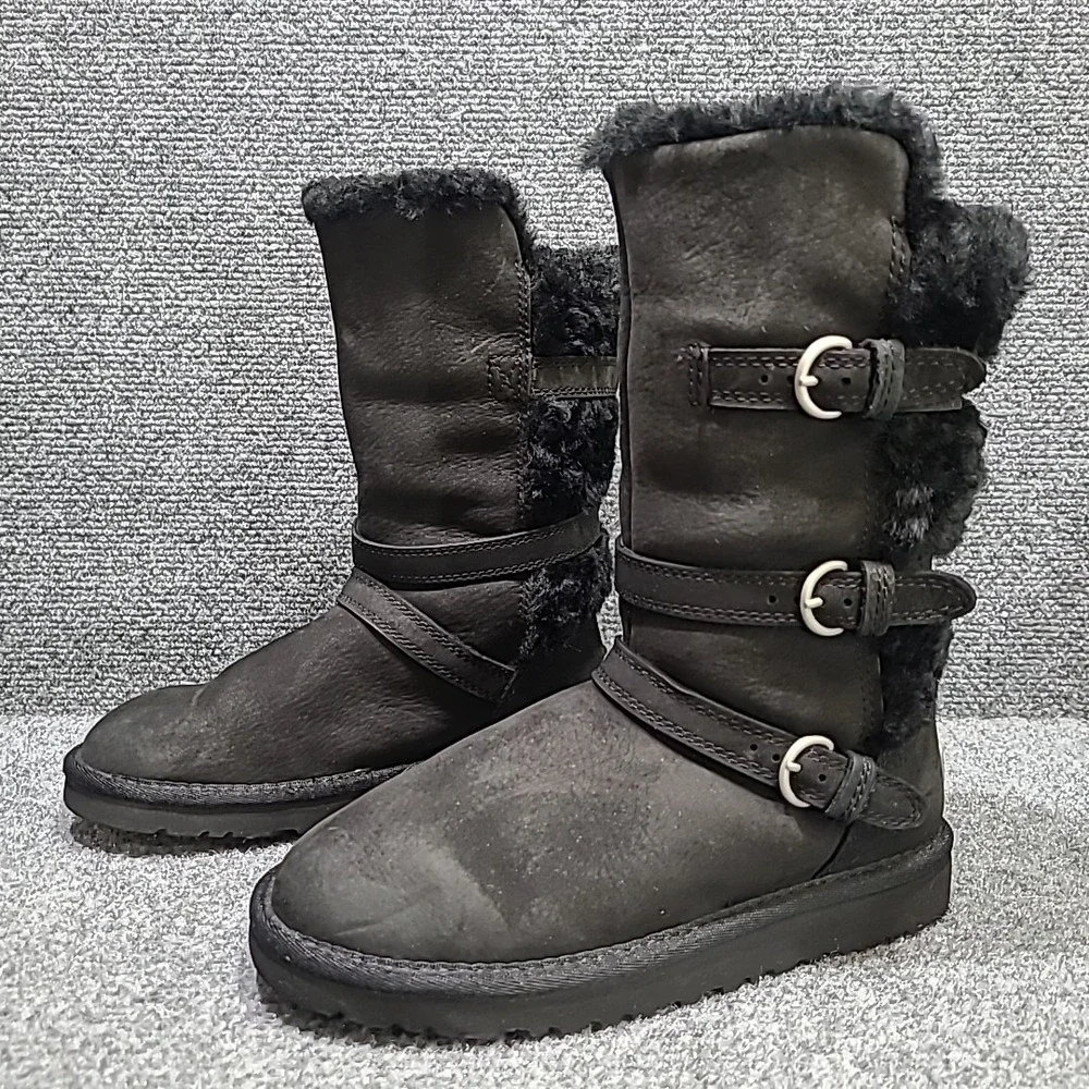 UGG becket leather
