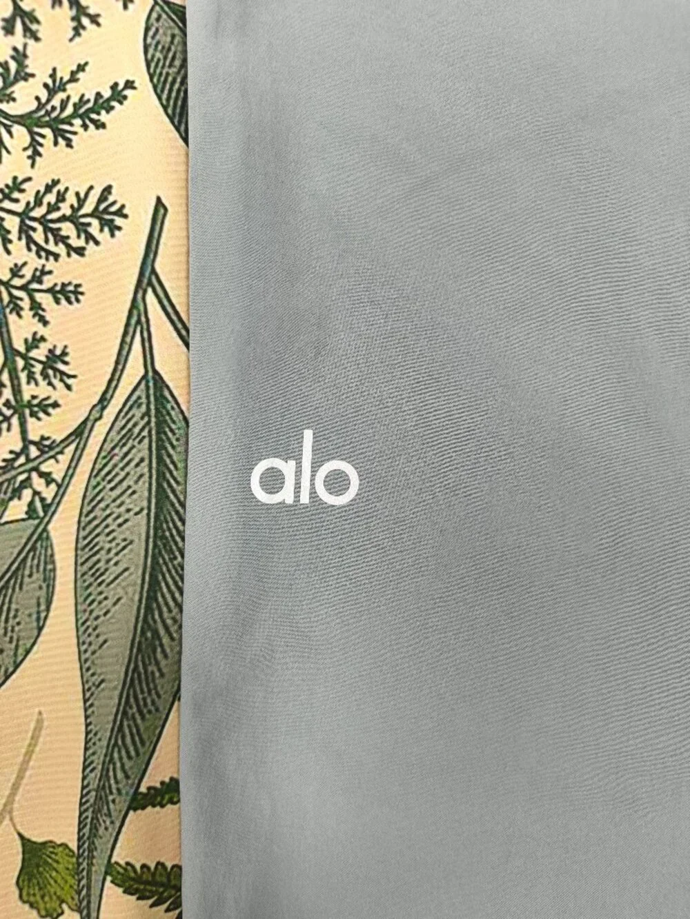 ALO Yoga photos don