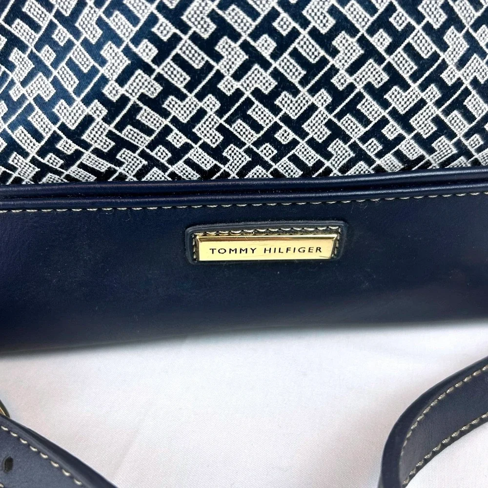 Tommy Hilfiger Navy Signature Monogram Jacquard Crossbody Bag with‎ Tassel