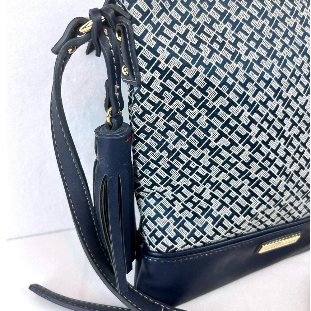 Tommy Hilfiger Navy Signature Monogram Jacquard Crossbody Bag with‎ Tassel