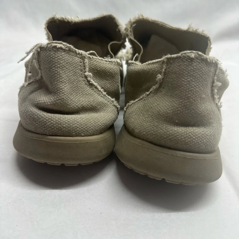 Crocs Men's Sz:7 Santa Cruz Casual Slip-On Shoes Khaki Tan frayed Canvas Loafer.