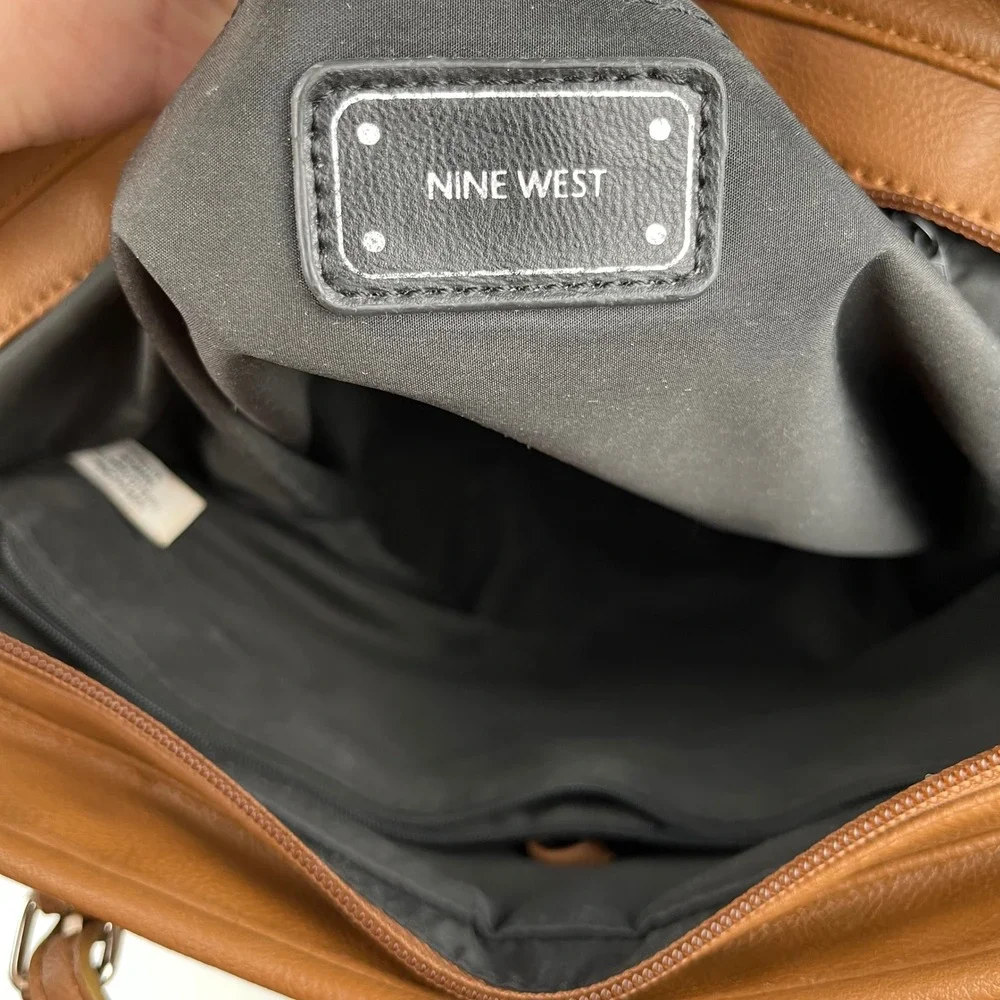Nine West stripes black