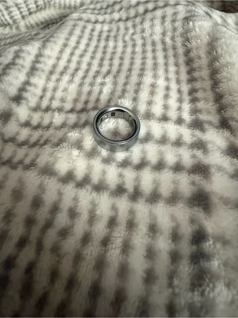 Oura Ring Gen 4 – Excellent Condition. Size 7 , Silver