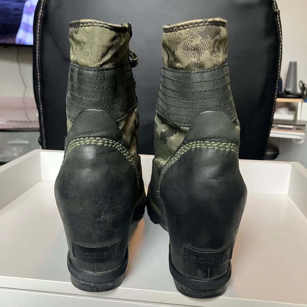 Sorel wedge boots