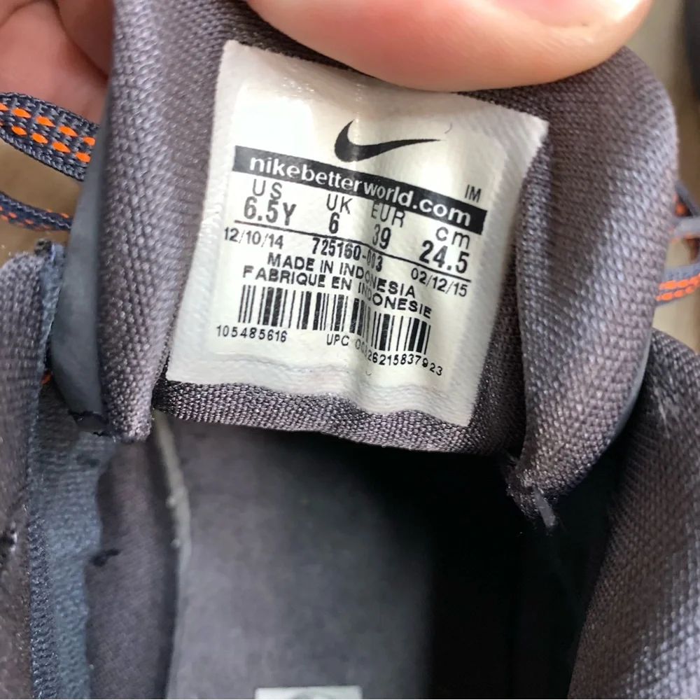 Nike versatile boys