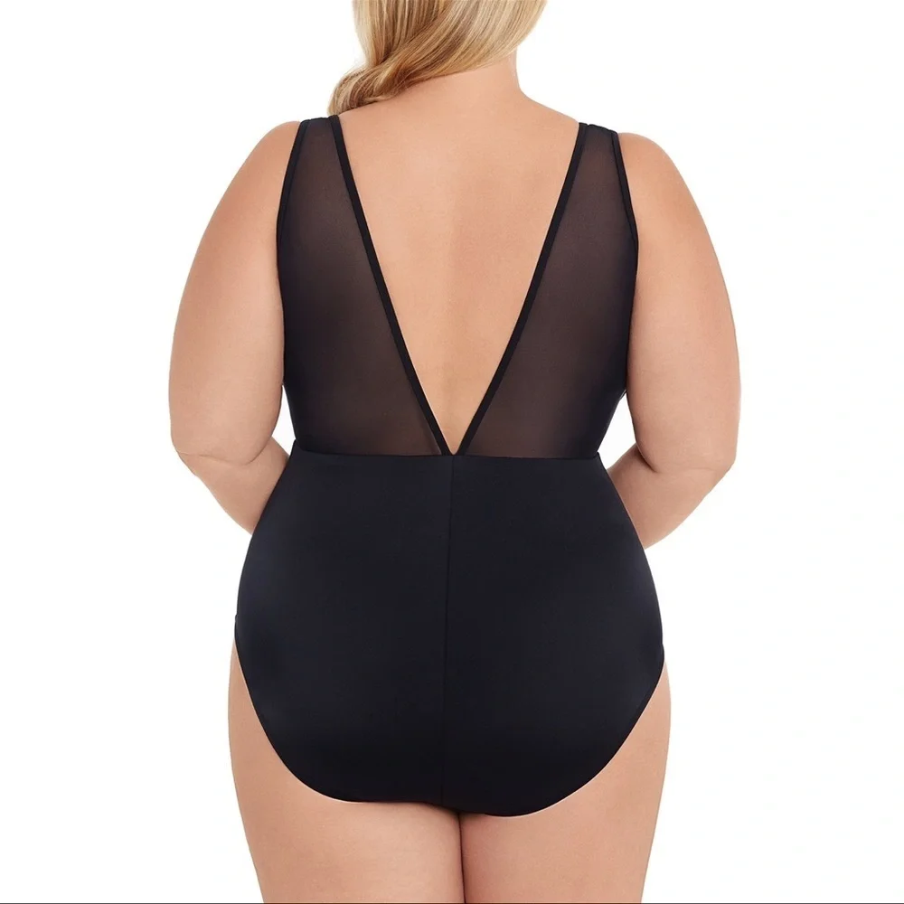 TIME & TRU MESH SWIMSUIT - BLACK SIZE 16/18 (NEW WITH TAGS)