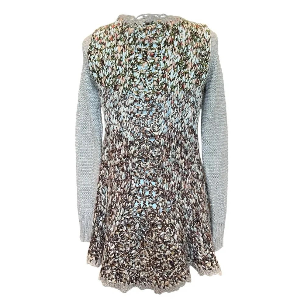 Free People button front