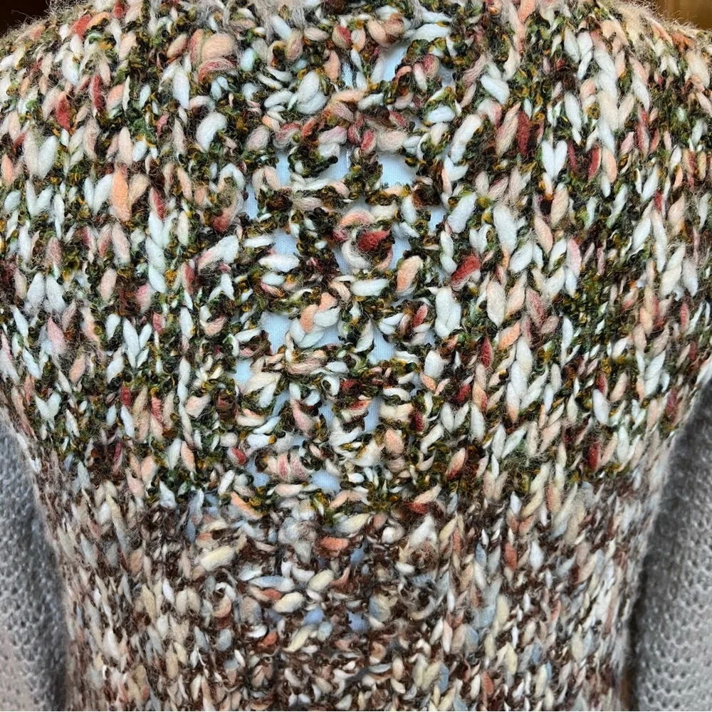 Free People button front