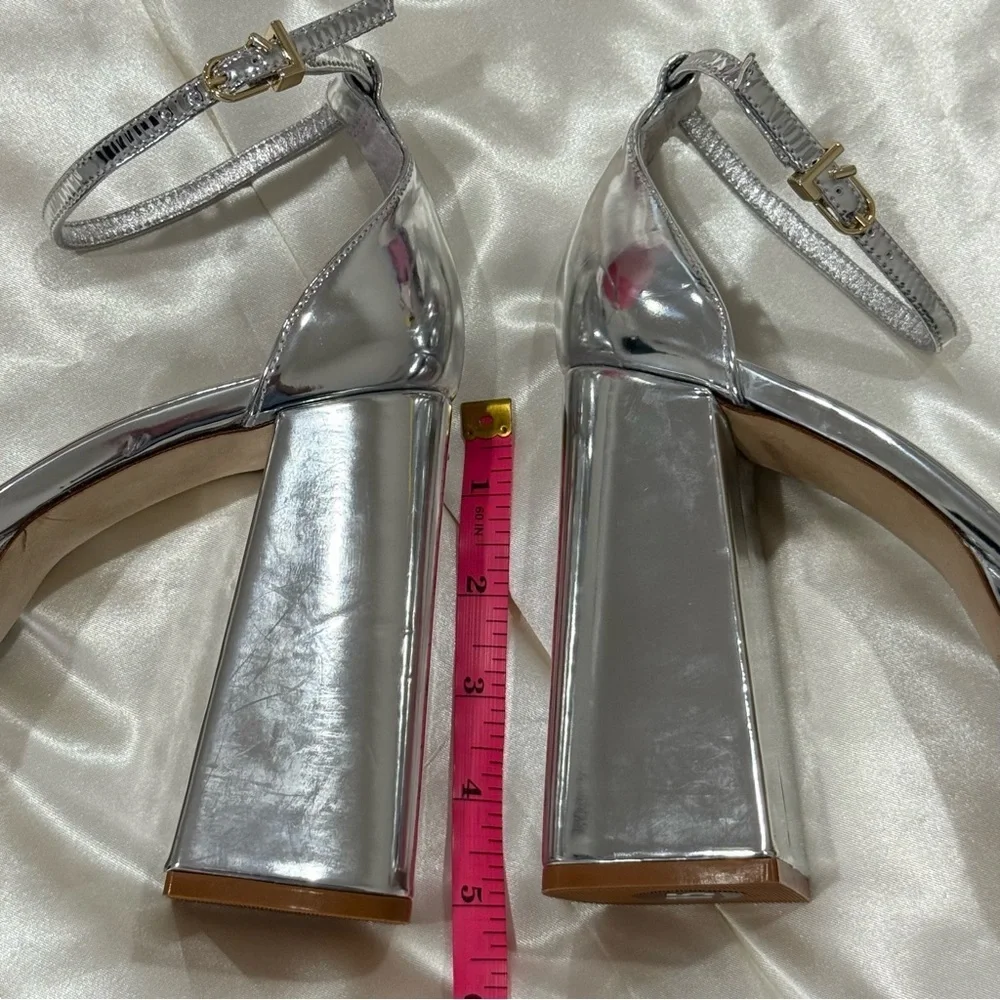 Larroude ari pump