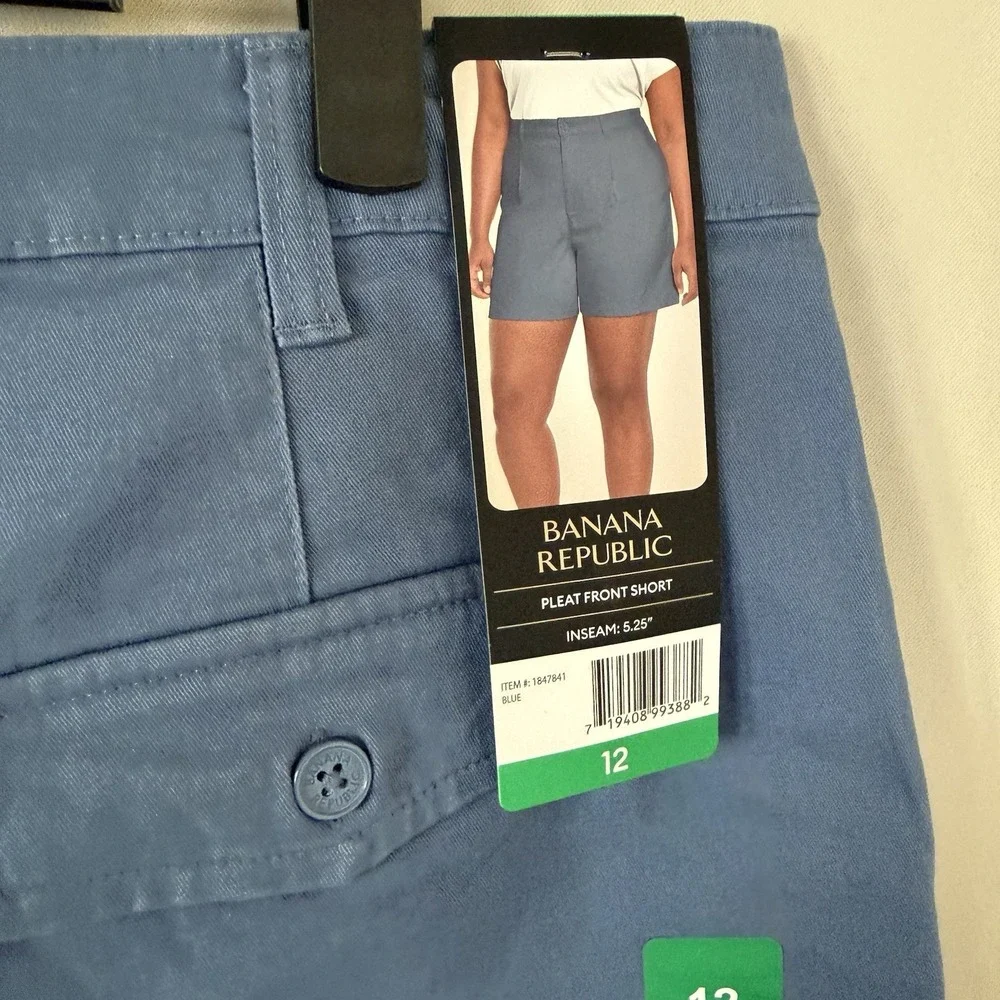 Banana Republic classic front 33