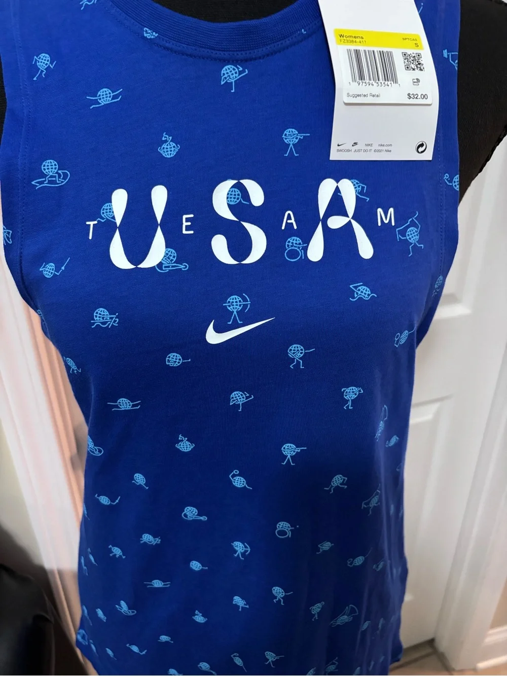 Nike sleeveless athletic