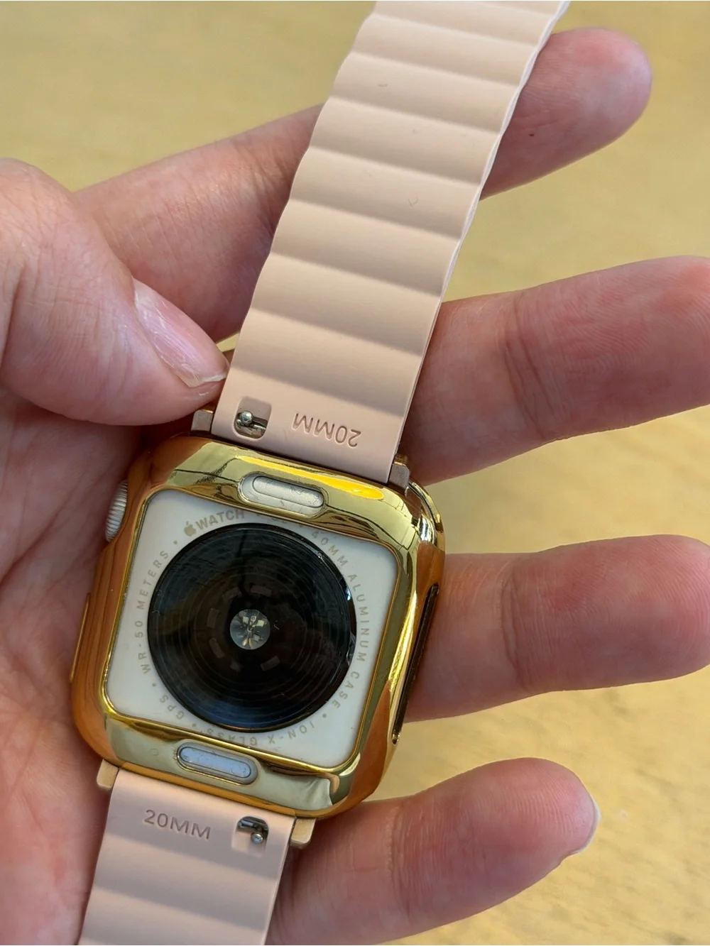 Apple stylish gold