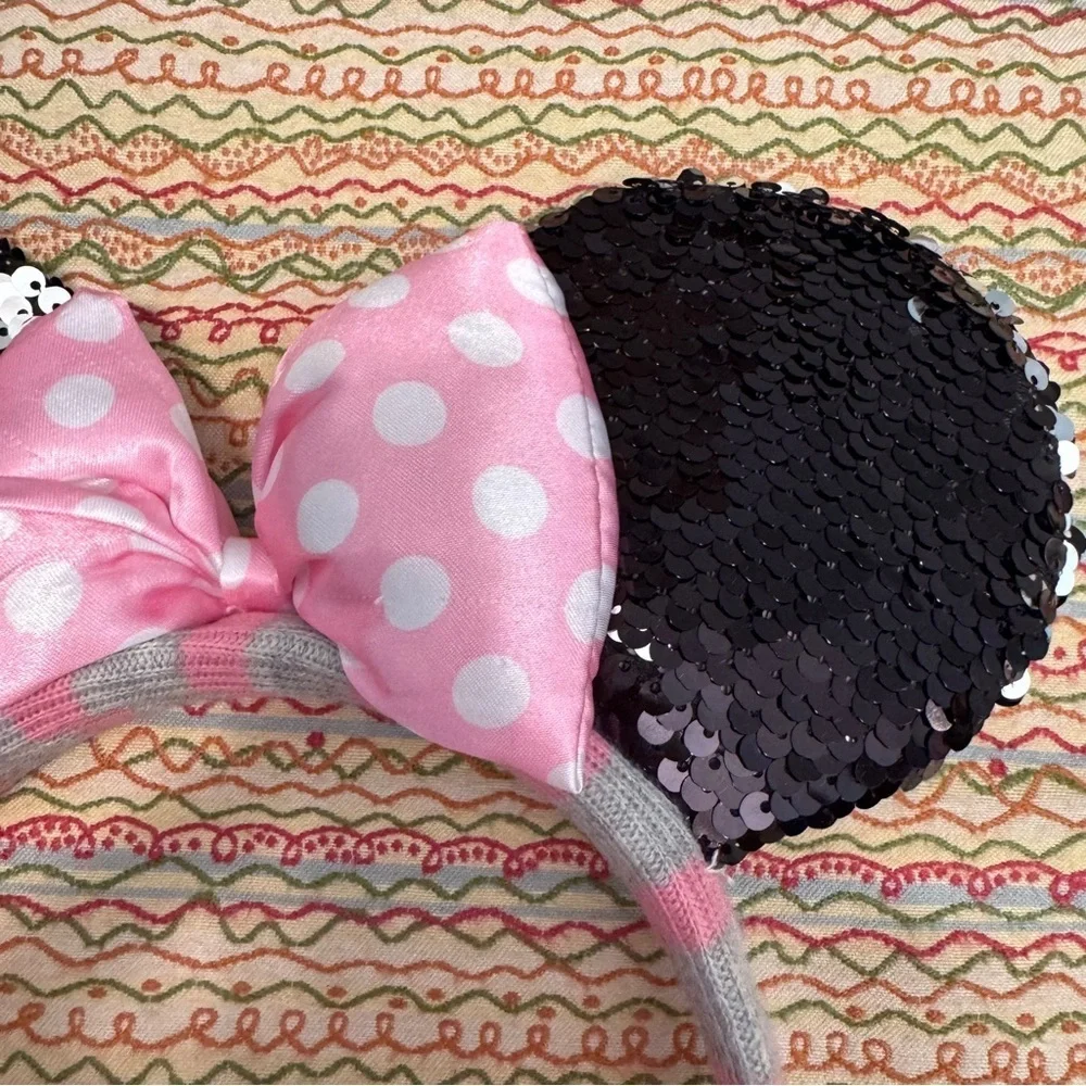 Disney girls minnie