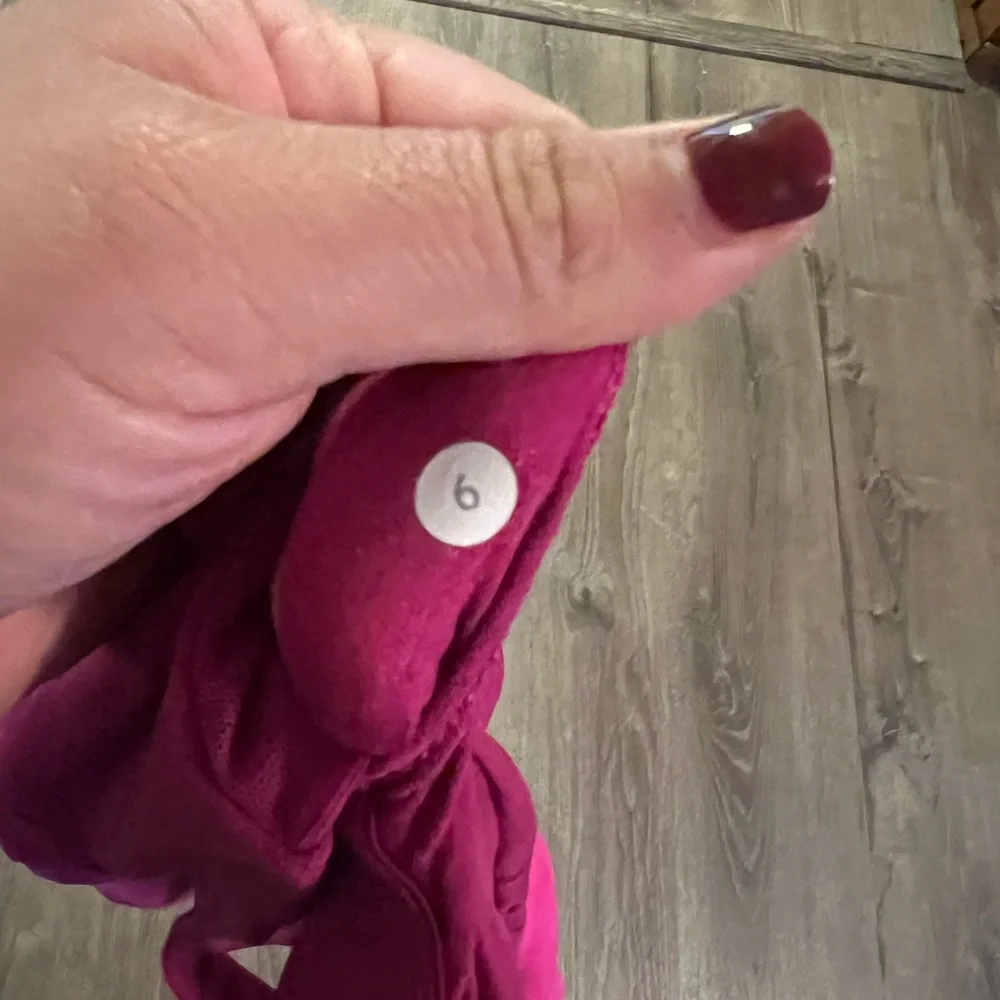 Lululemon Aria Tank II in pink