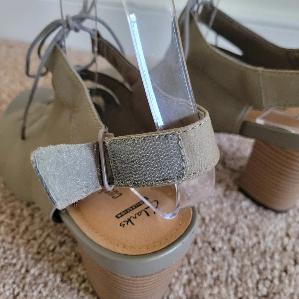 Clarks size next same