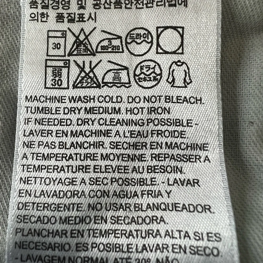 Levis excellent natural