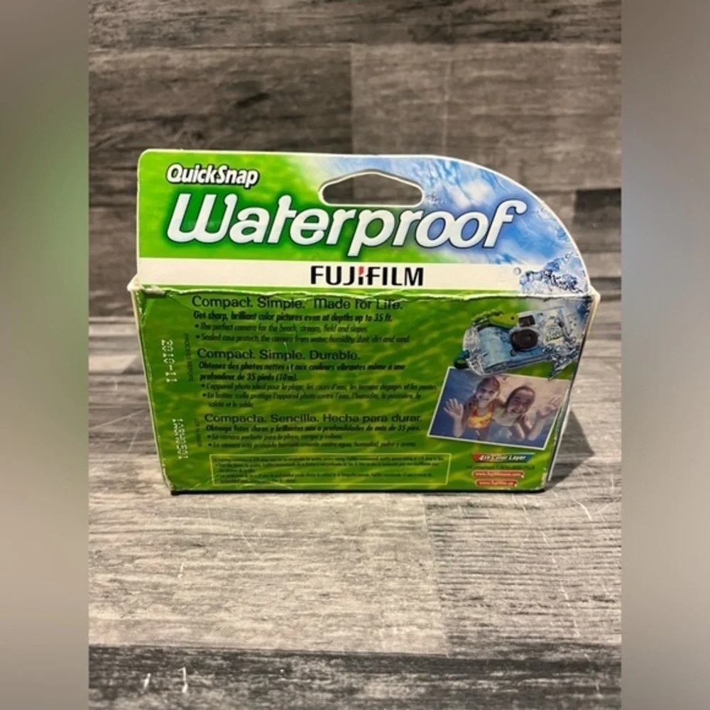 Fujifilm‎ Waterproof Quicksnap Waterproof Camera. Expired 11-2010….? Nostalgic?